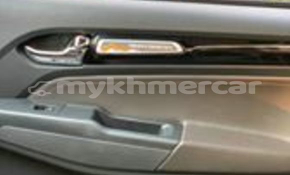 Buy Used Chevrolet Colorado White Car in Phnom Penh in Phnom Penh Buy Used Chevrolet Colorado White Car in Phnom Penh in Phnom Penh