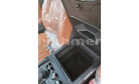 Acheter Import Voiture Lexus LX Blanc à Import - Dubai, Kampot Province Acheter Import Voiture Lexus LX Blanc à Import - Dubai, Kampot Province