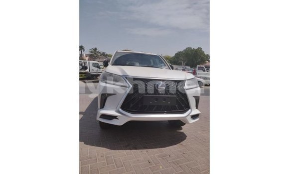 Acheter Import Voiture Lexus LX Blanc à Import - Dubai, Kampot Province Acheter Import Voiture Lexus LX Blanc à Import - Dubai, Kampot Province