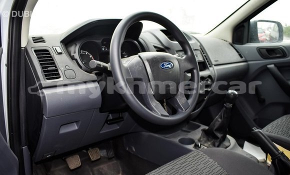 Acheter Import Voiture Ford Ranger Blanc à Import - Dubai, Kampot Province Acheter Import Voiture Ford Ranger Blanc à Import - Dubai, Kampot Province