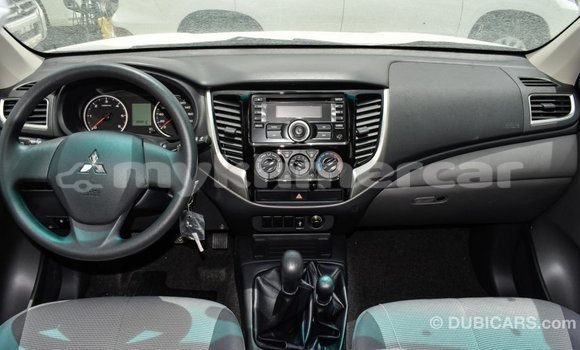 Acheter Import Voiture Mitsubishi L200 Autre à Import - Dubai, Kampot Province Acheter Import Voiture Mitsubishi L200 Autre à Import - Dubai, Kampot Province