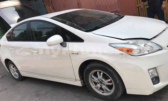 Buy Used Toyota Prius White Car in Phnom Penh in Phnom Penh Buy Used Toyota Prius White Car in Phnom Penh in Phnom Penh