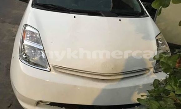 Buy Used Toyota Prius White Car in Phnom Penh in Phnom Penh Buy Used Toyota Prius White Car in Phnom Penh in Phnom Penh