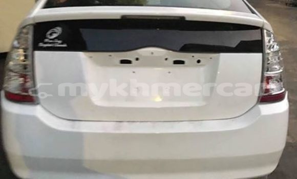 Buy Used Toyota Prius White Car in Phnom Penh in Phnom Penh Buy Used Toyota Prius White Car in Phnom Penh in Phnom Penh
