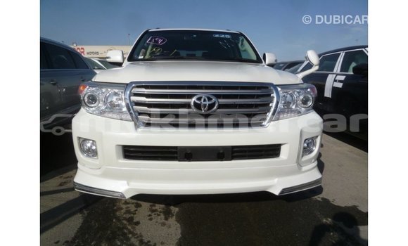 ទិញ នាំចូល Toyota Land Cruiser White ឡាន} ក្នុង Import - Dubai ក្នុង Kampot Province ទិញ នាំចូល Toyota Land Cruiser White ឡាន} ក្នុង Import - Dubai ក្នុង Kampot Province
