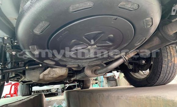 Buy Used Lexus RX 330 White Car in Phnom Penh in Phnom Penh Buy Used Lexus RX 330 White Car in Phnom Penh in Phnom Penh