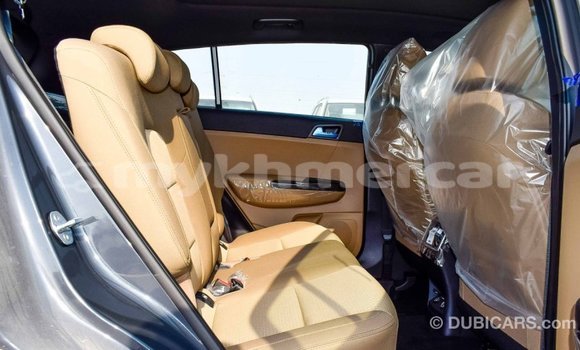 Acheter Import Voiture Kia Sportage Autre à Import - Dubai, Kampot Province Acheter Import Voiture Kia Sportage Autre à Import - Dubai, Kampot Province