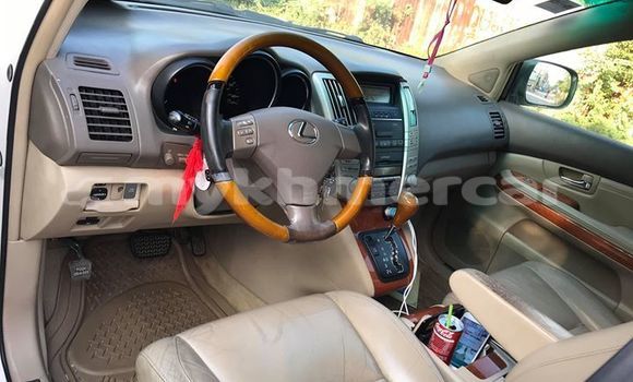 Buy Used Lexus RX 330 Green Car in Phnom Penh in Phnom Penh Buy Used Lexus RX 330 Green Car in Phnom Penh in Phnom Penh