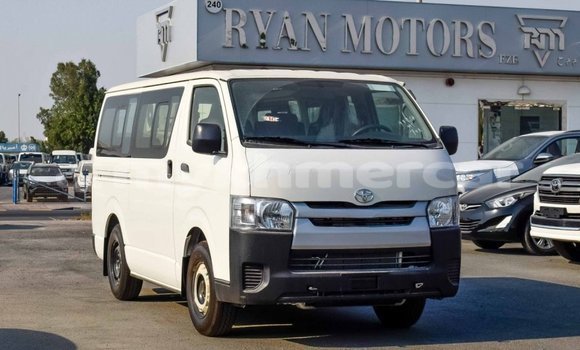 ទិញ នាំចូល Toyota Hiace White ឡាន} ក្នុង Import - Dubai ក្នុង Kampot Province ទិញ នាំចូល Toyota Hiace White ឡាន} ក្នុង Import - Dubai ក្នុង Kampot Province