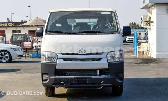 ទិញ នាំចូល Toyota Hiace White ឡាន} ក្នុង Import - Dubai ក្នុង Kampot Province ទិញ នាំចូល Toyota Hiace White ឡាន} ក្នុង Import - Dubai ក្នុង Kampot Province