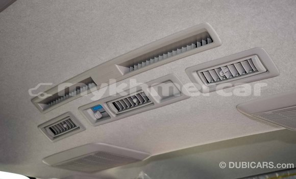 ទិញ នាំចូល Toyota Hiace White ឡាន} ក្នុង Import - Dubai ក្នុង Kampot Province ទិញ នាំចូល Toyota Hiace White ឡាន} ក្នុង Import - Dubai ក្នុង Kampot Province